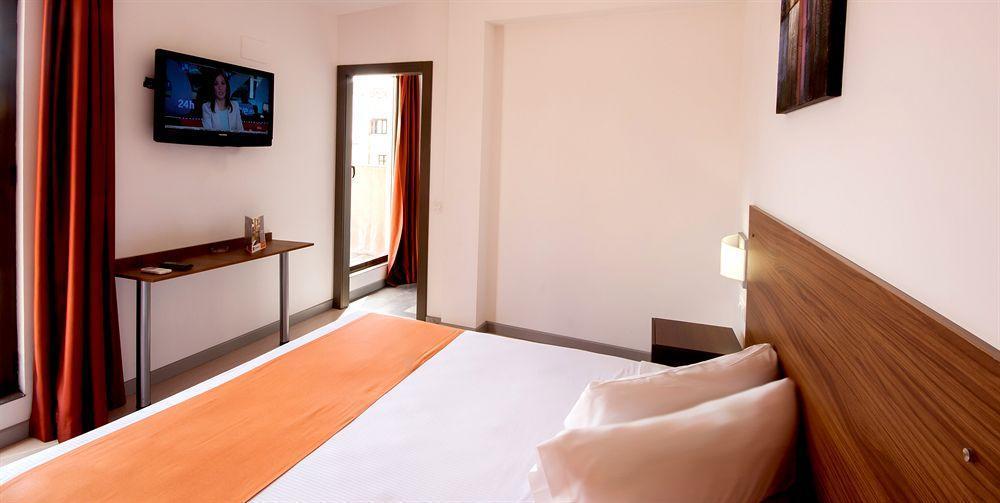 Caces Baluart Apartments מראה חיצוני תמונה